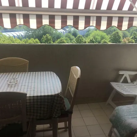 Δωμάτια σε οικογενειακή κατοικία Stanza In Privato Zona San Vitale